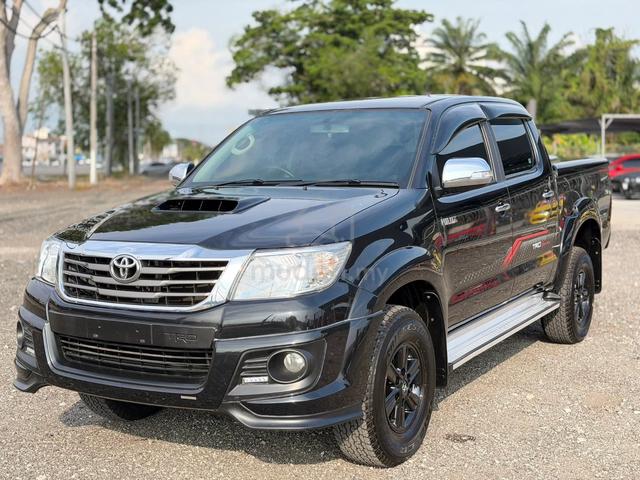 2015 Toyota HILUX 2.5 G TRD SPORTIVO (A) - 2