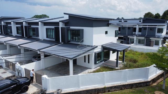Double Storey Terrace Corner House at Uni Garden 1