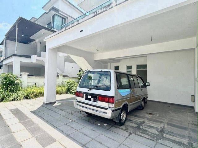 Kempas Utama Cluster House Below Market Full Loan Setia Tropika 1