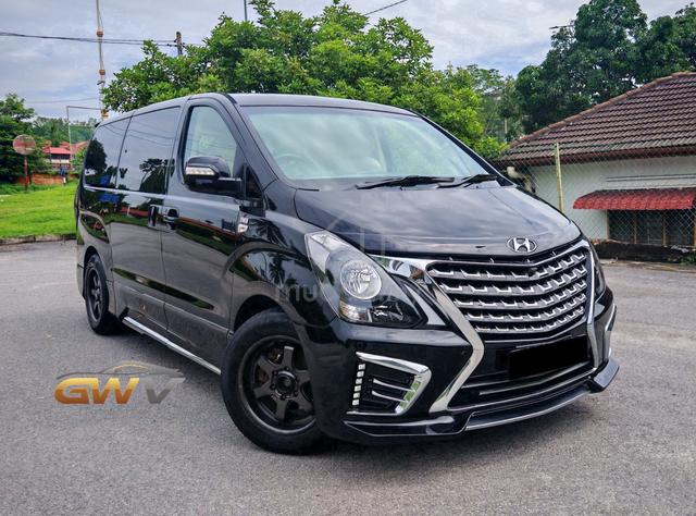 2017 Hyundai GRAND STAREX 2.5 PREMIUM (A) P.DOOR - 1