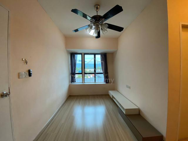 University Prime Condominium 1