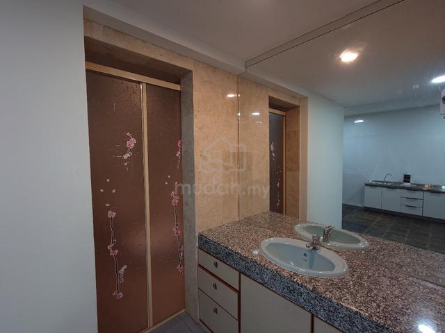 Kajang Town Fully Furnished Double Storey Terrace, Short Long Term 4