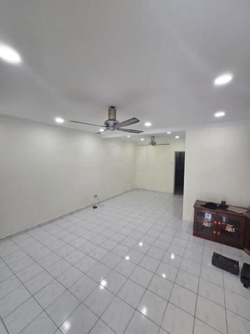 SRI SEGAMBUT KEPONG DOUBLE STOREY HOUSE For RENT 1