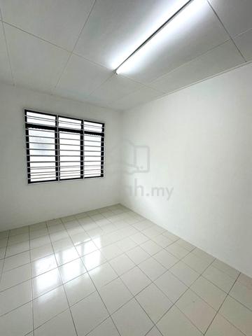 Double Storey Medium Cost House Bandar Putra, Kulai 775sqft 2