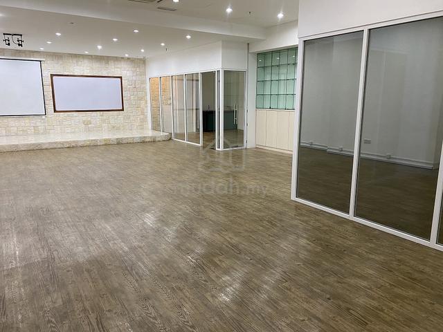 Metropolitan Commercial retail space, 1st floor 1