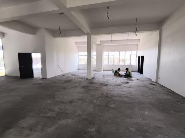 【Opposite Mydin】Gravitas @ Seberang Perai Corner Shoplot Unit For Rent 1