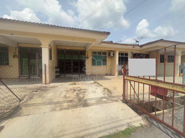 RUMAH TERES LOKASI STRATEGIK di BANDAR CHANGLUN 1