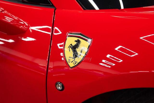 2021 Ferrari F8 Spider Lifter / Racing Seats - 4