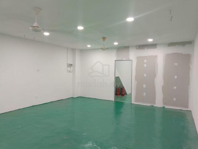 Bercham first floor shoplot opposite GP food court 3