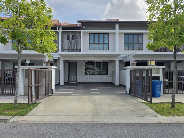 [FOR RENT] 2-Storey Terrace Viola Alam Impian (Open Facing Unit) 1