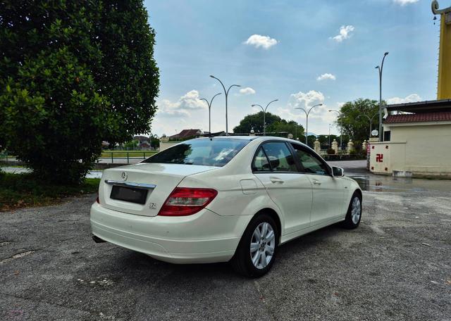 2010 Mercedes Benz C180 BlueEFCY CGI SPRTPCK - 5