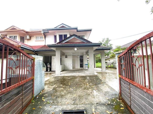 CORNER LOT 🔥 TAMAN LESTARI PUTRA SERI KEMBANGAN Double Storey Terrace 1