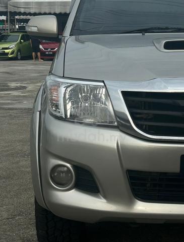 2014 Toyota HILUX 3.0 G TRD SPORTIVO (A) OFFER - 3