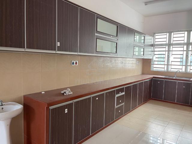 SUPER WORTH !! Simfonia 3 Storey Terrace 3600 Sqft Rare In Market 1