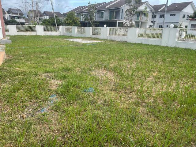 Corner unit,semid 2 storey terrace for sale,near PKNS 2
