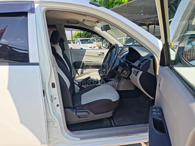2013 Mitsubishi TRITON 2.5 (M) - 4
