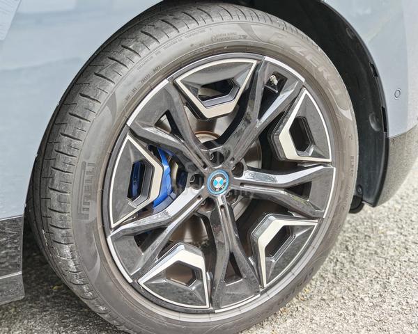 EV LOCAL 11K KM NEW 2023 Bmw IX 1.0 XDRIVE40 SPORT - 5