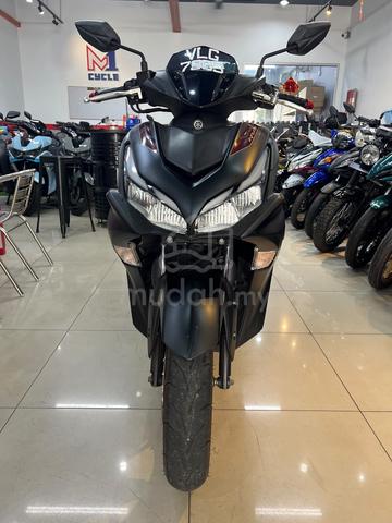 used yamaha nvx v2 abs keyless 2023 low mileage - photo 4 of 6