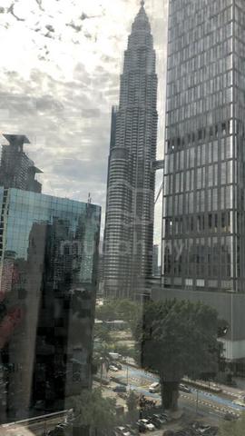 Freehold KLCC Office, walk to LRT KLCC, Opposite W Hotel Public Bank 1