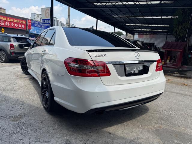 Mercedes Benz E250 1.8 CGI BlueEFCY AMG Sunroof PS - 2