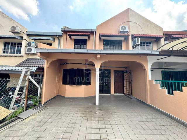 LOW BOOKING 2 storey terrace USJ 2 Subang Jaya extended for sale 1