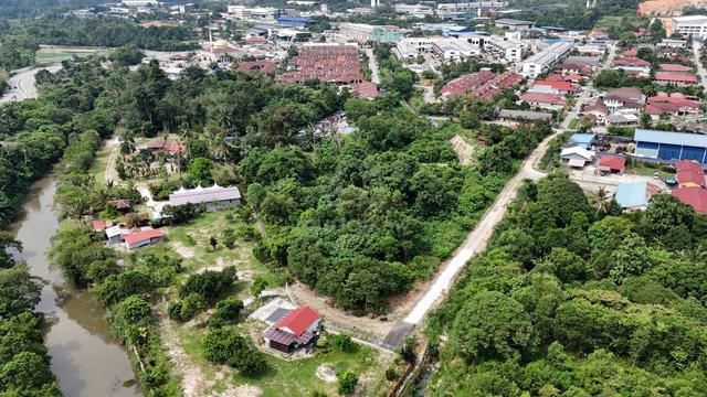 Tanah 1Ekar Non Bumi @ Puchong 1