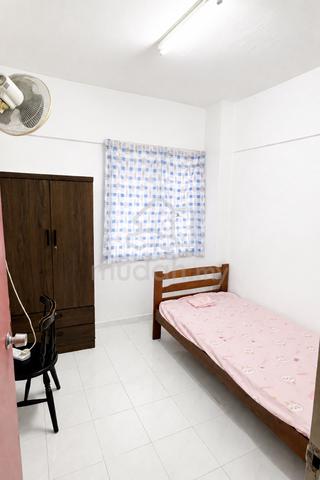 Room for Rent at Air Itam Farlim (Desa Intan) 1