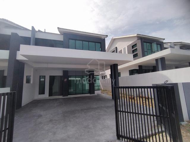 Guarded Double Storey Semi Detached Ipoh Lahat Perak Sale 1
