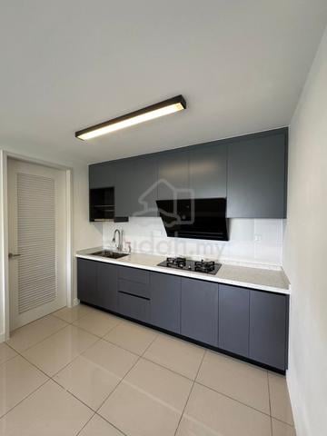 Emerald Hills 1