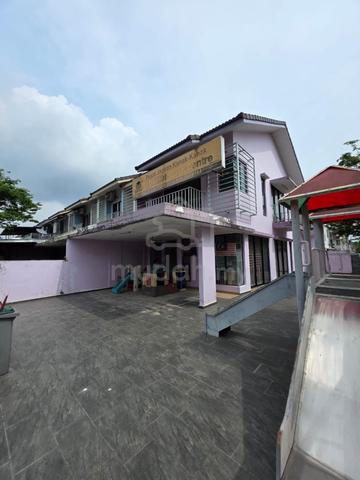 Gelang Patah Nusa Bayu @ Jalan Bayu 3 Corner Double Storey Hostel Rent 1