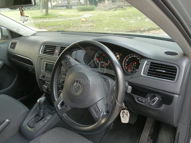 2015 Volkswagen JETTA 1.4 TSI (CKD) (A) - 4