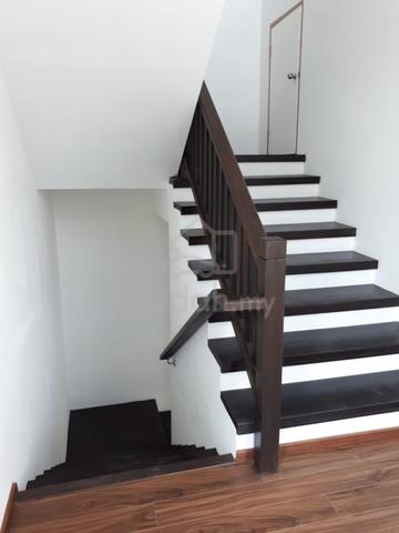 XXL Aurora Height  3-Storey Corner Unit, Moyan Square, Batu Kawa 4