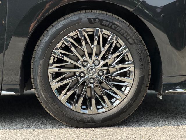 2025 Lexus LM 350H 2.5HEV New Condition 49 km - 5