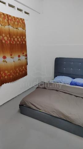 Johor Jaya room for rent 1