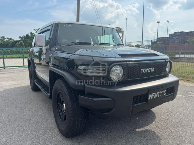 2011 Toyota FJ 4.0 CRUISER (A) - 2