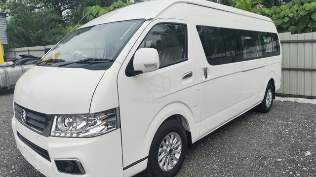 Golden Dragon X5 3.0TD Euro5 LUXURY SERIES 18Seats - 1