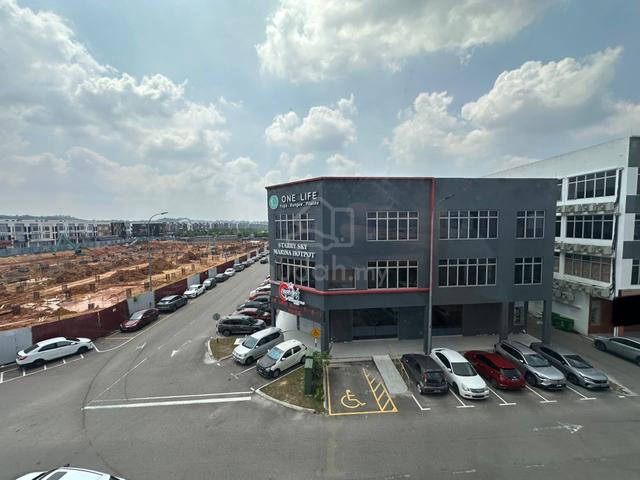 Austin Crest 3 Storey Shop Office 1
