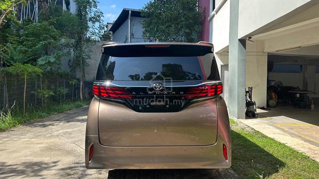 Gold 2025 Toyota ALPHARD 2.5 Z Side Step Grd 4.5A - 4