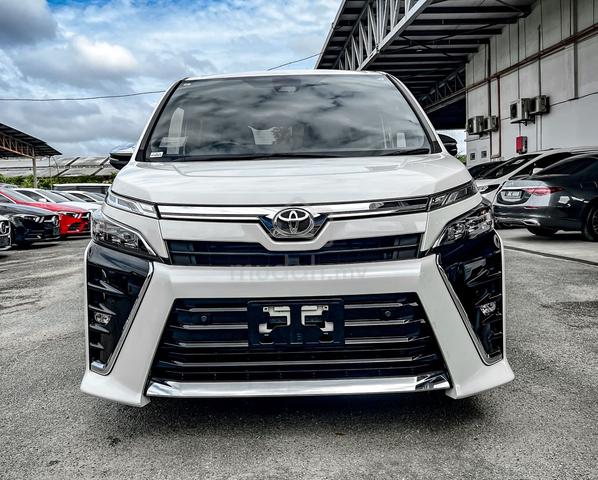 2020 Toyota VOXY 2.0 KIRAMEKI* 7 seater *5WARRANY - 3