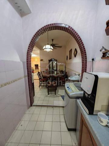 HOT LOCATION, Bandar Baru Uda, 5Bedrooms / Near JB Town 5
