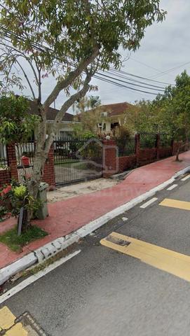 BEST BUY Tanjung Bungah 1sty bungalow 6000sf Big Compound 1