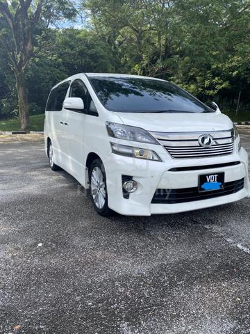 2013 Toyota VELLFIRE 2.4 Z GOLDEN EYES FACELIFT - 1