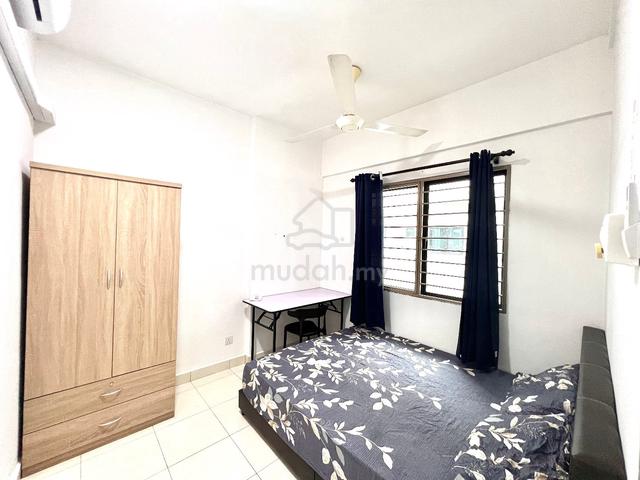 Medium Room at Suria Rafflesia Apartment, Setia Alam, Shah Alam 1