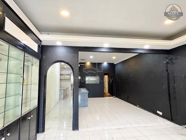 Main Road- Shop Lot -FOR RENT- Jambu Mawar BM -1200sf - South 1
