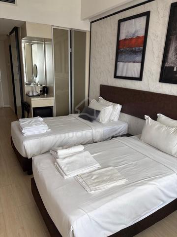 Centrestage Designer Suite 1