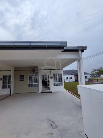 Single Storey Corner lot for Rent - Iringan Bayu Seremban (Ledaya) 1