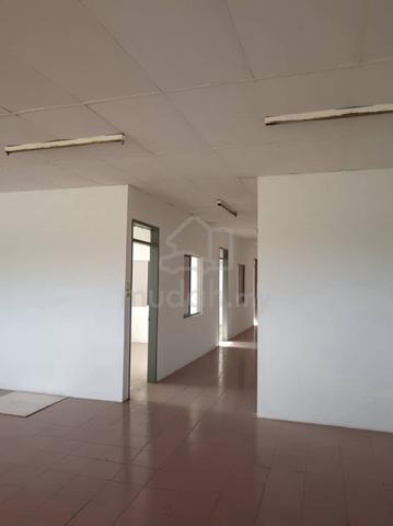 CL 1.5 acre, ( 999 yrs )double storey buildin Jalan Apas. Tawau .Sabah 5