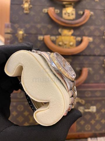 Rolex Datejust 36 Half 18K 750 Yellow Gold Jubilee - photo 4 of 6
