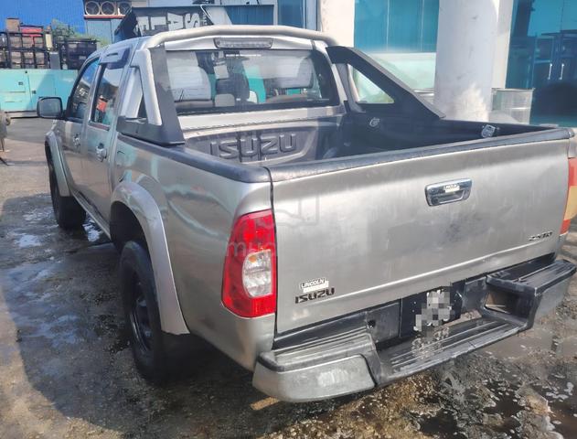 2011 Isuzu D-MAX 2.5 4X2 (STANDARD) TFR54HD1 (M) - 4