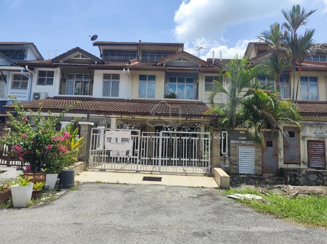 Teres 2 tingkat dekat Sekolah Rendah 1